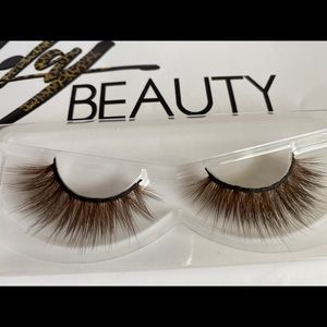 Adaj Beauty “Brownie” Faux Mink Eyelashes